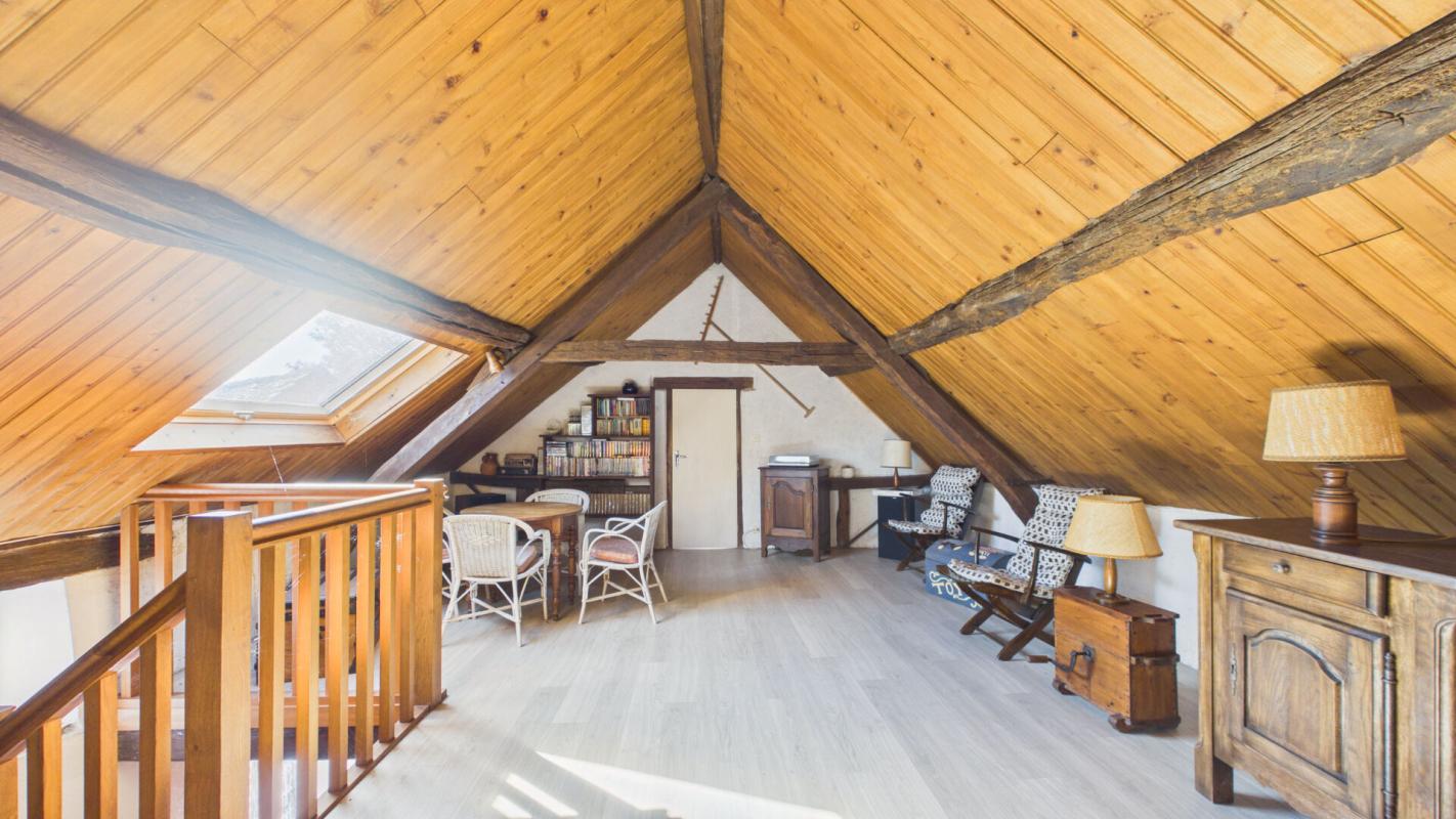 30 bedroom maison en pierres in Rieupeyroux, Aveyron, France