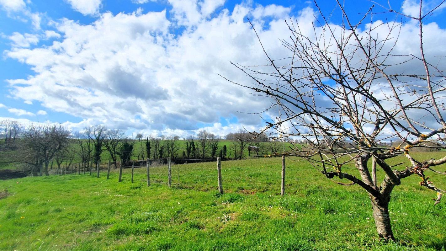 grange in La Salvetat Peyrales, Aveyron, France
