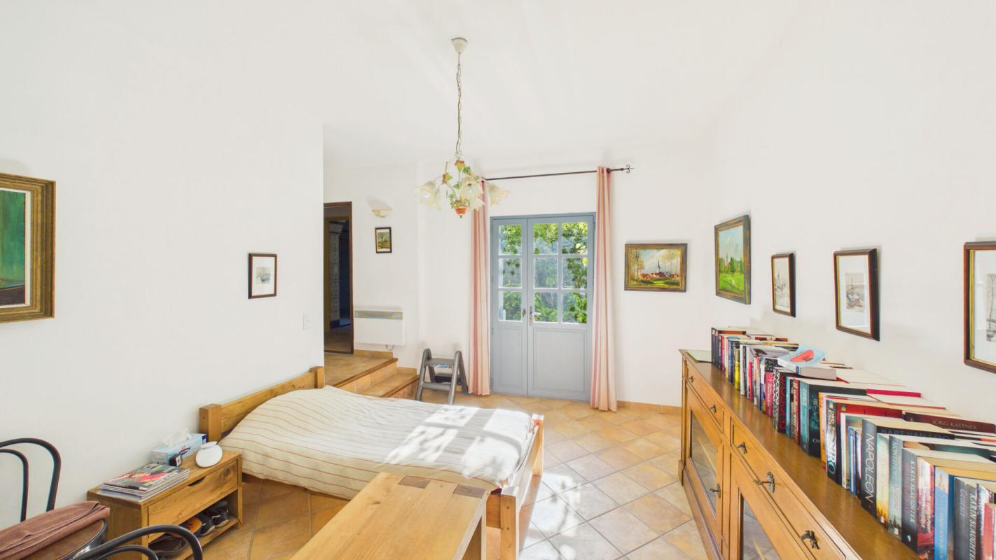 2 bedroom villa in Aramon, Gard, France