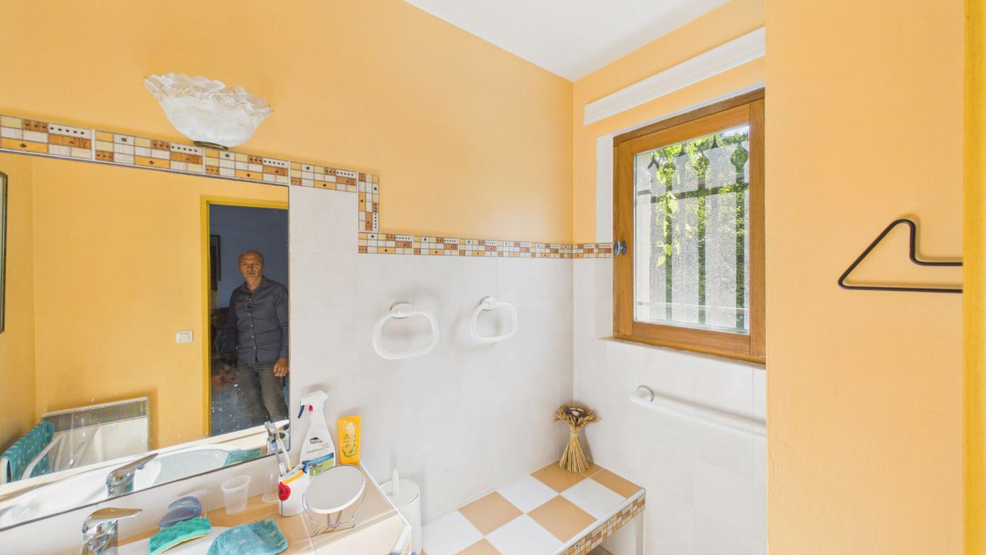 2 bedroom villa in Aramon, Gard, France