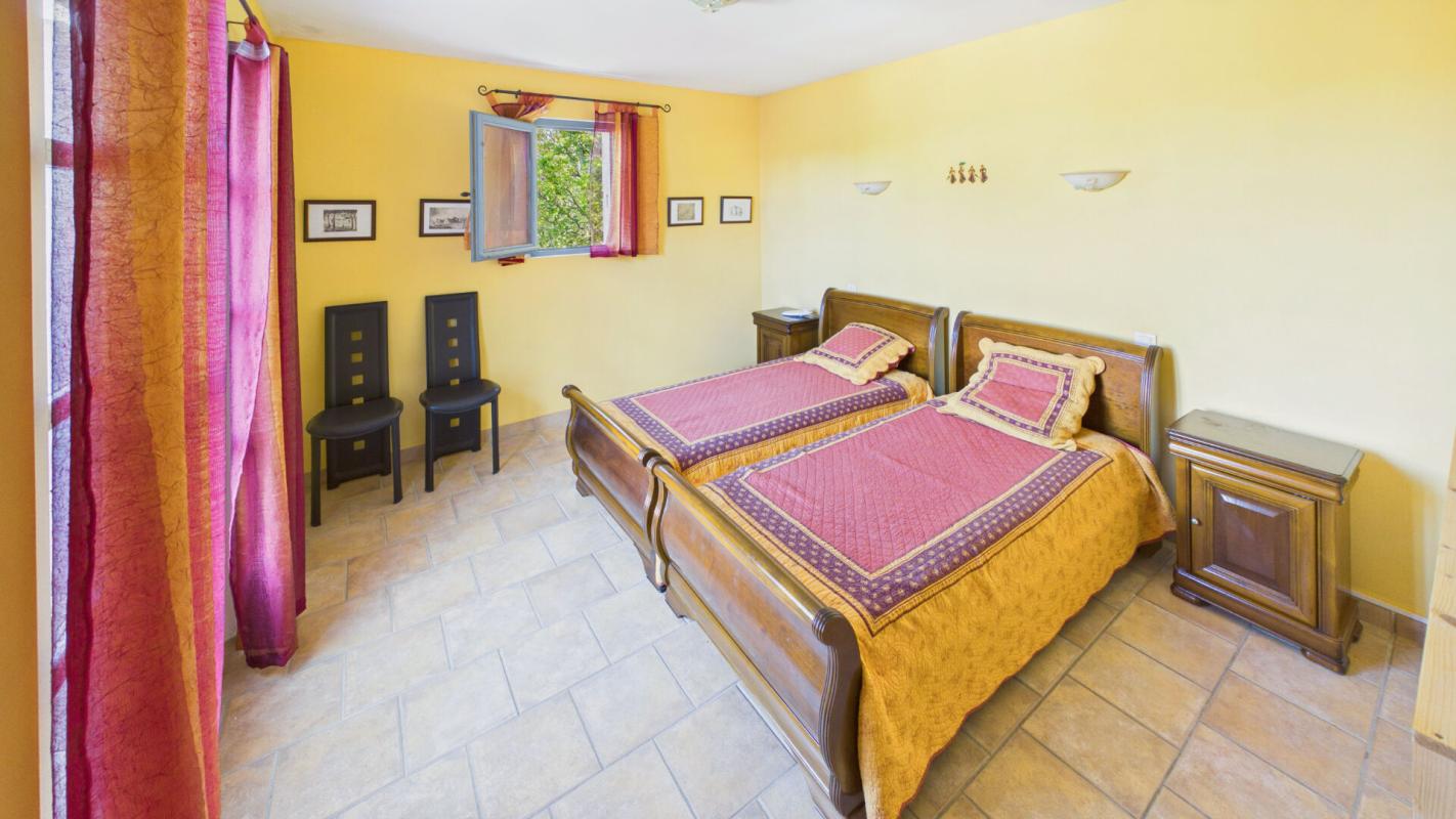 2 bedroom villa in Aramon, Gard, France