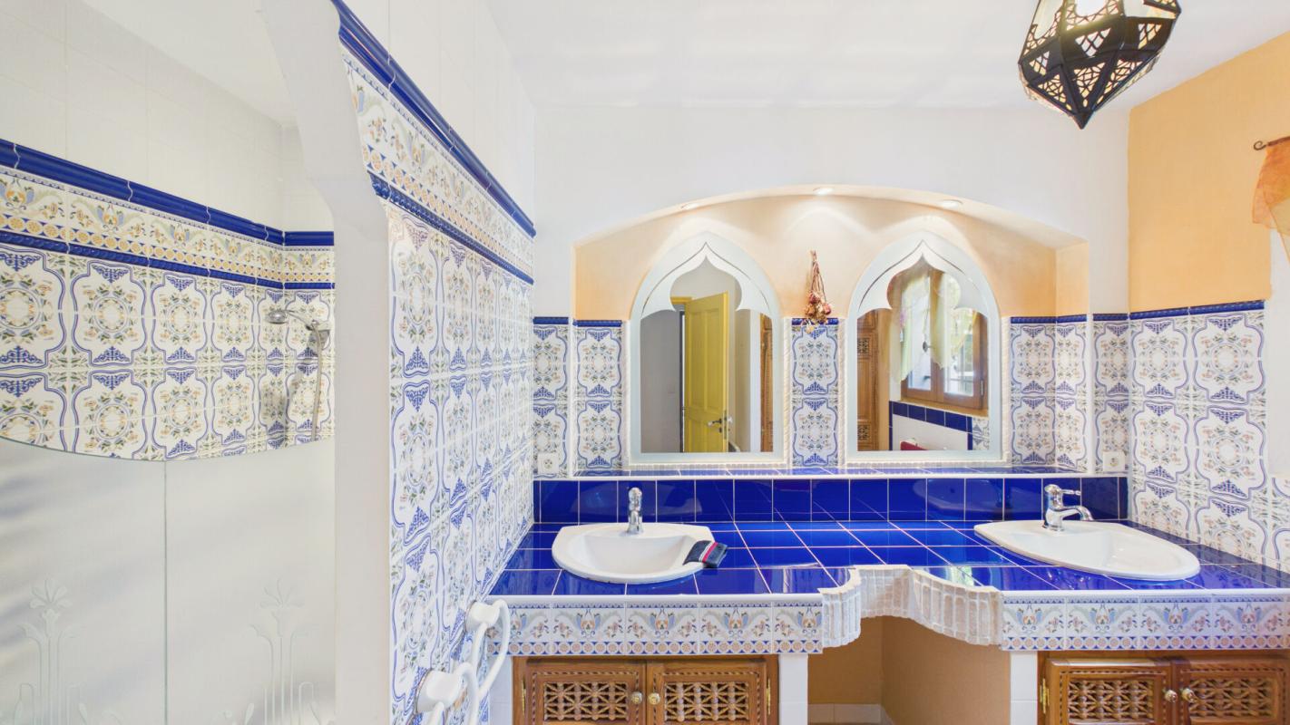 2 bedroom villa in Aramon, Gard, France
