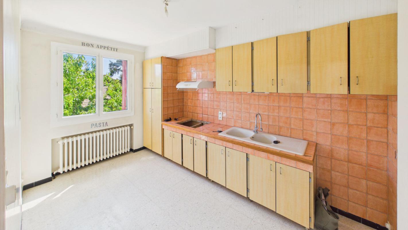 4 bedroom villa in Avignon, Vaucluse, France