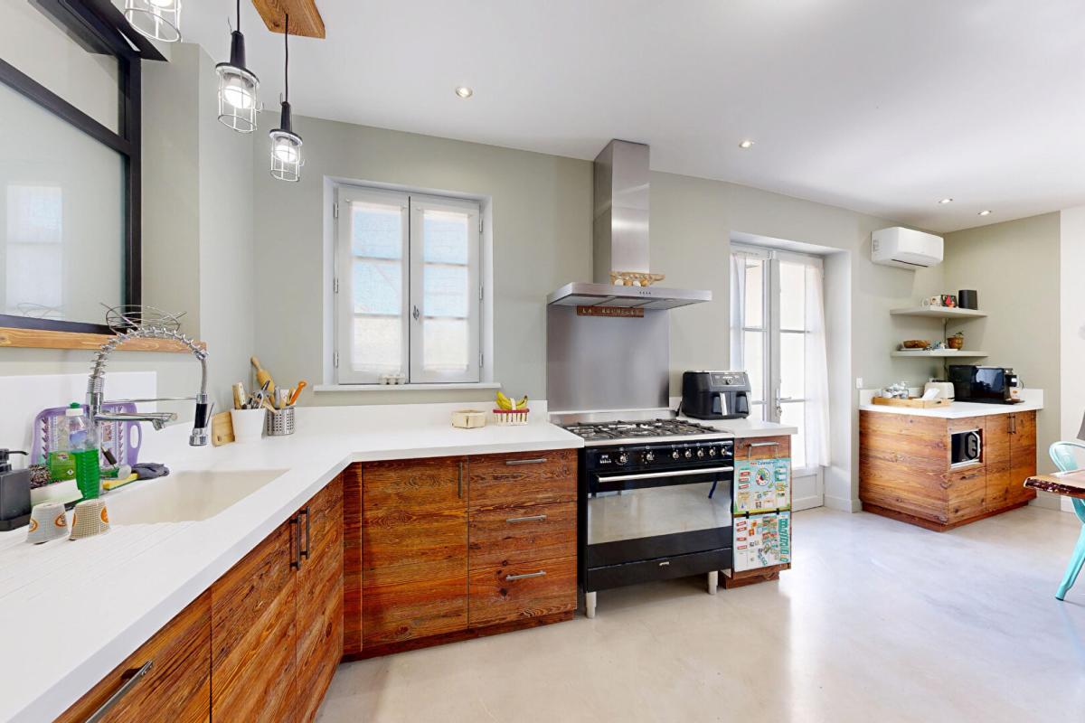 4 bedroom maison in Pernes Les Fontaines, Vaucluse, France