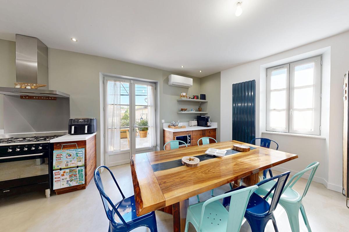 4 bedroom maison in Pernes Les Fontaines, Vaucluse, France