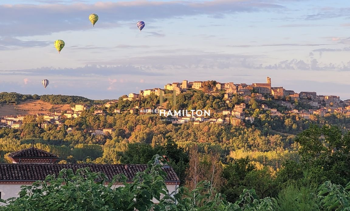 5 bedroom villa in Cordes Sur Ciel, Tarn, France