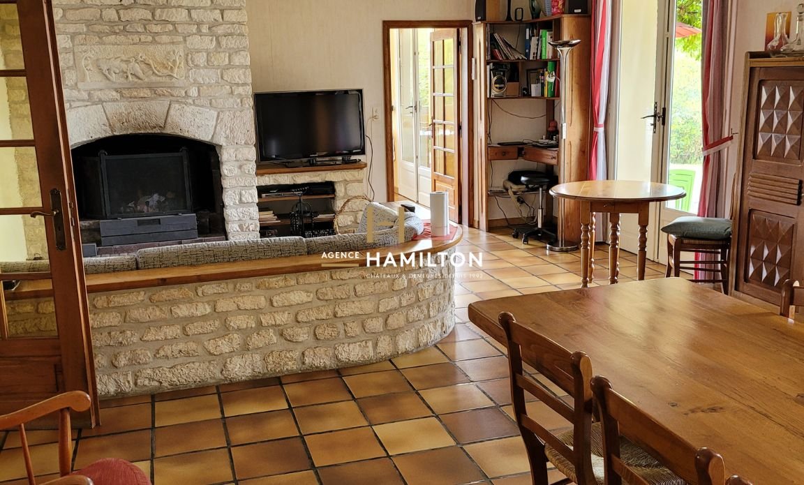 5 bedroom villa in Cordes Sur Ciel, Tarn, France