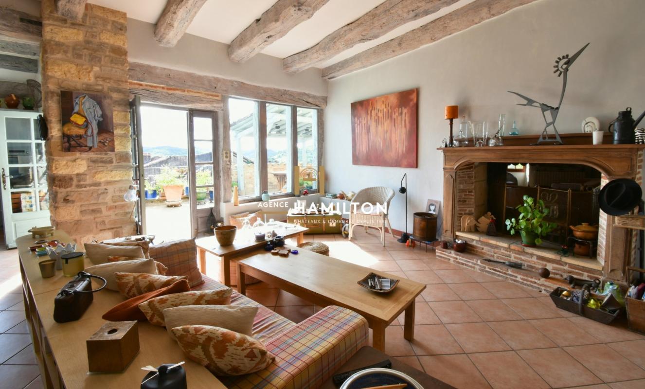 3 bedroom maison de village in Cordes Sur Ciel, Tarn, France