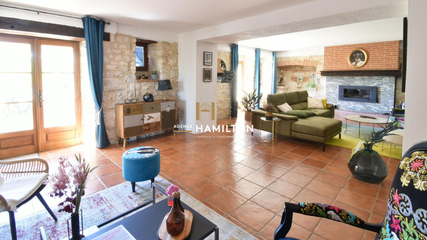 8 bedroom maison in Cordes Sur Ciel, Tarn, France