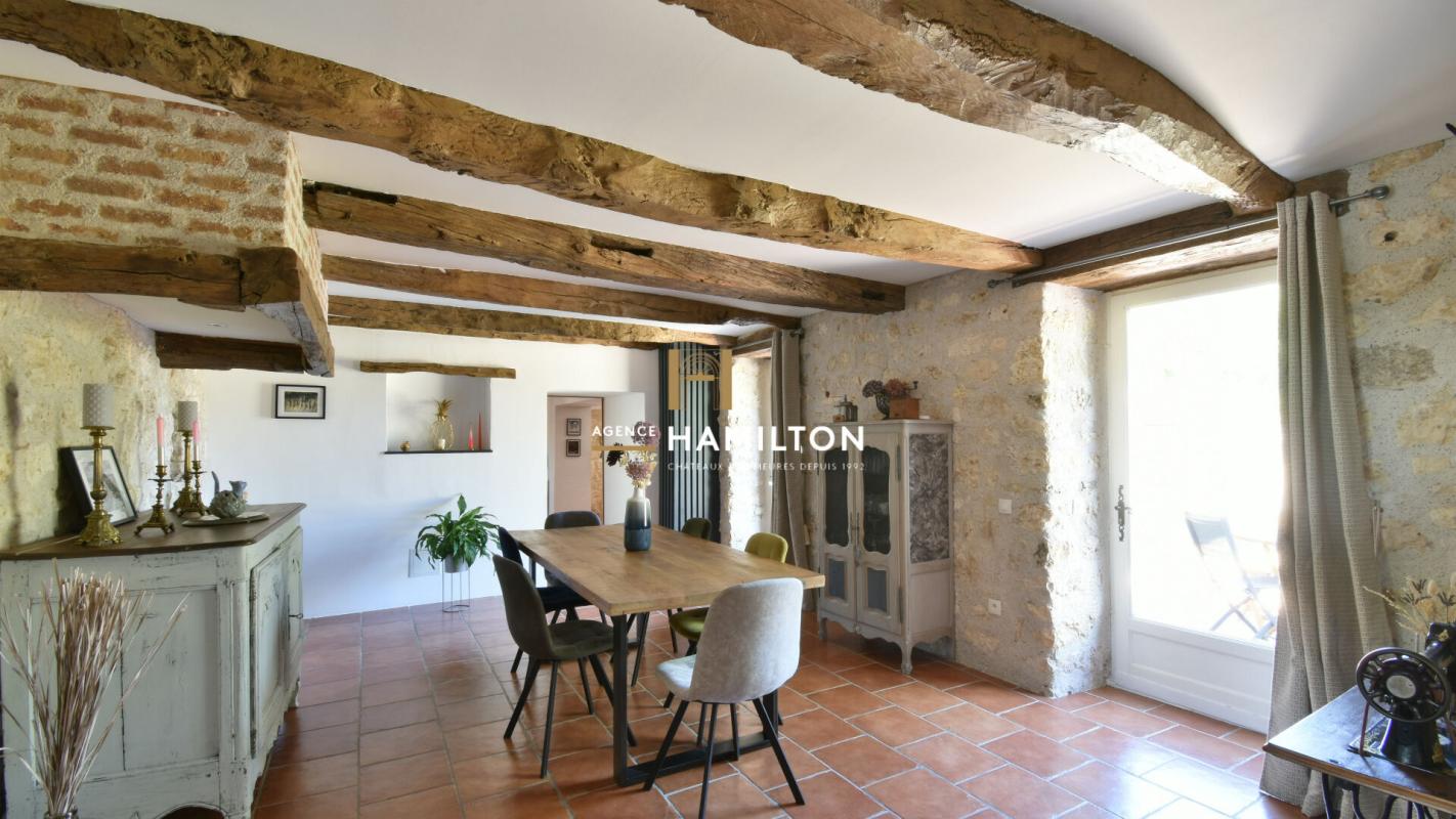 8 bedroom maison in Cordes Sur Ciel, Tarn, France