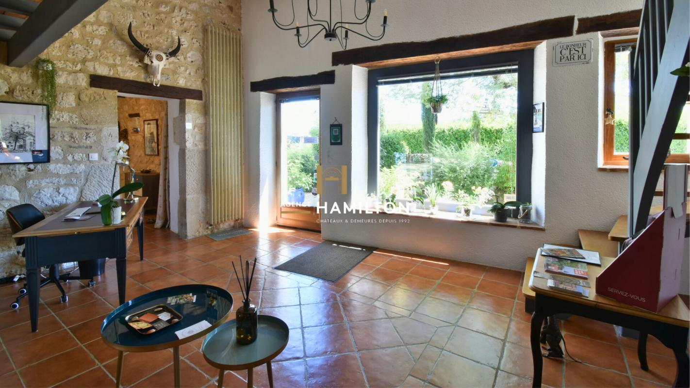 8 bedroom maison in Cordes Sur Ciel, Tarn, France