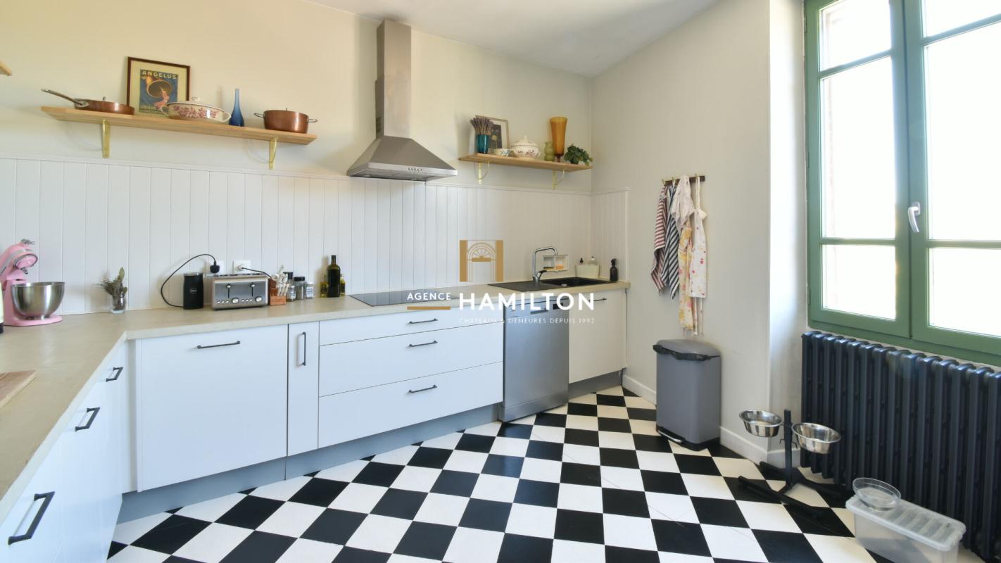 4 bedroom maison de village in Cordes Sur Ciel, Tarn, France