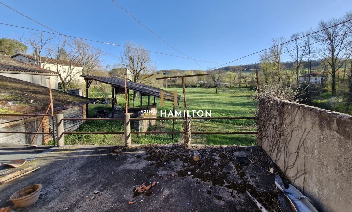 4 bedroom maison de village in Cordes Sur Ciel, Tarn, France