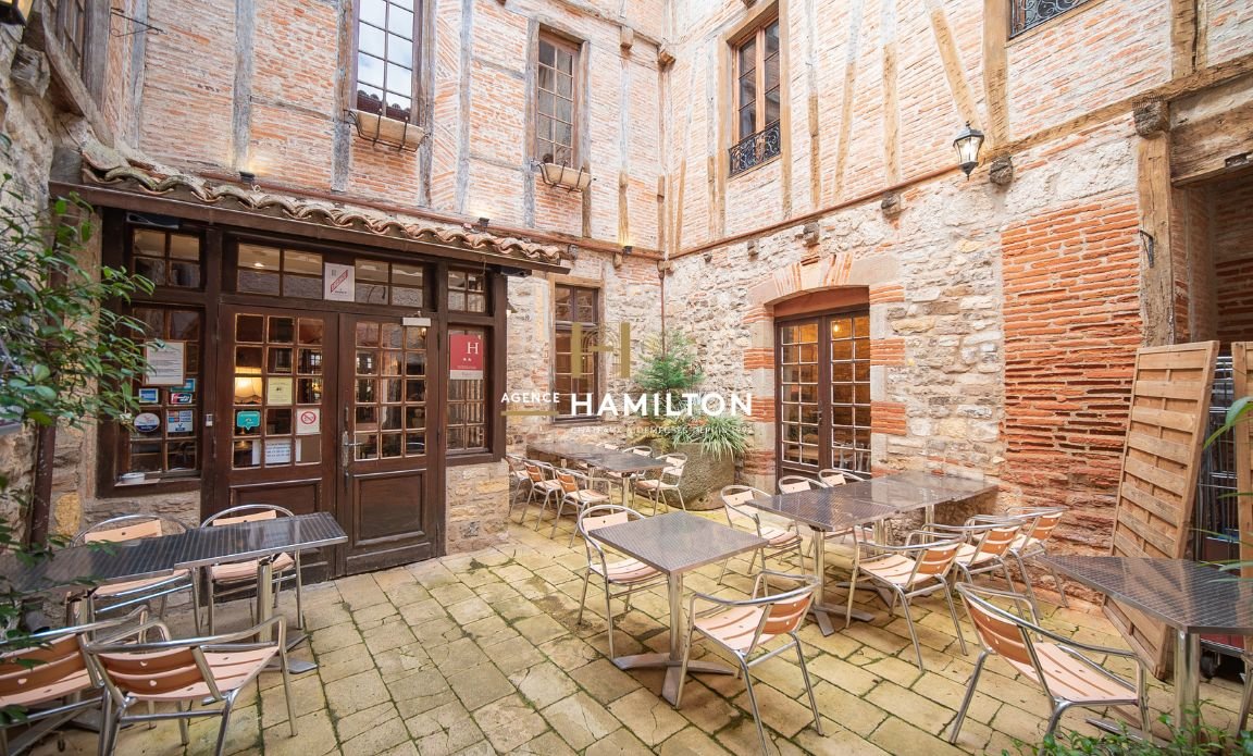 8 bedroom local commercial in Cordes Sur Ciel, Tarn, France