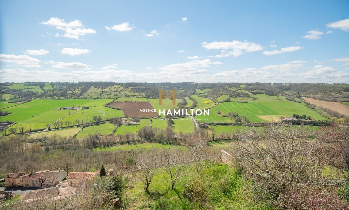 8 bedroom local commercial in Cordes Sur Ciel, Tarn, France