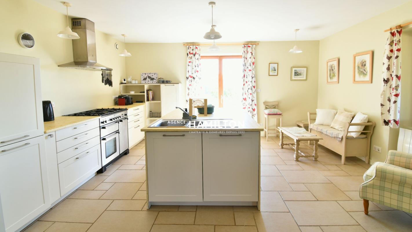 3 bedroom maison in Cordes Sur Ciel, Tarn, France