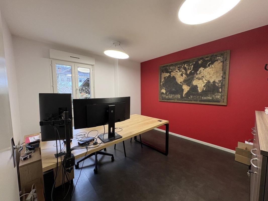 bureau in Figeac, Lot, France