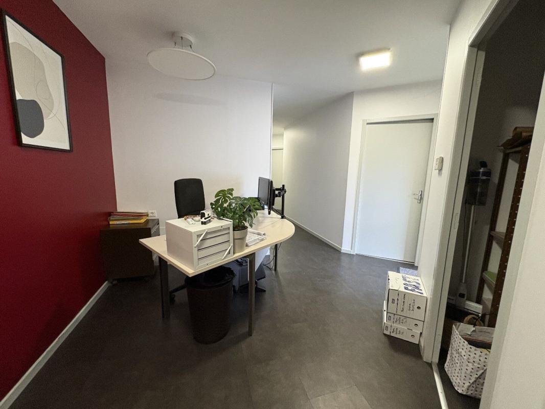 bureau in Figeac, Lot, France