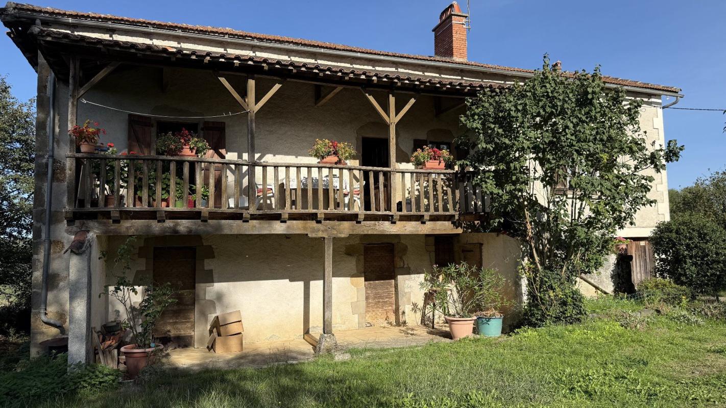 3 bedroom maison en pierres in Prendeignes, Lot, France