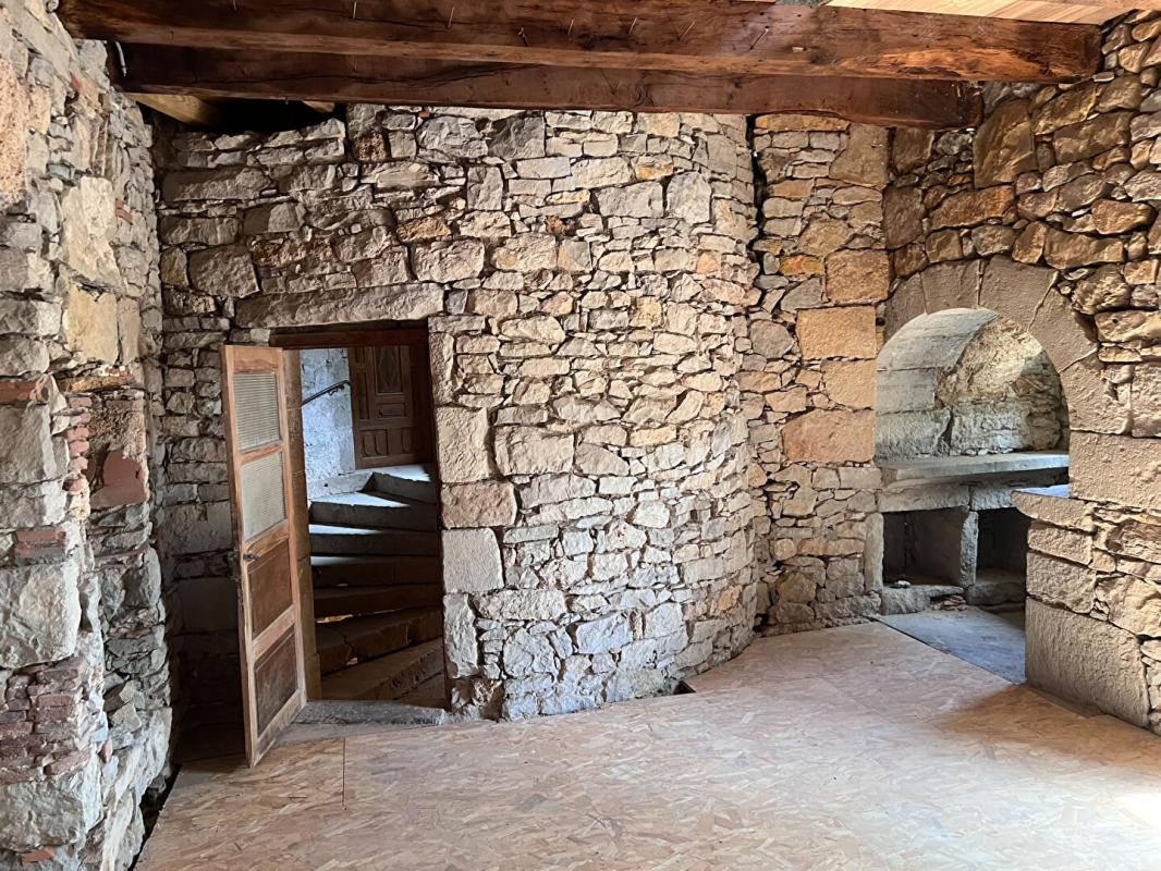 4 bedroom moulin in Larroque Toirac, Lot, France