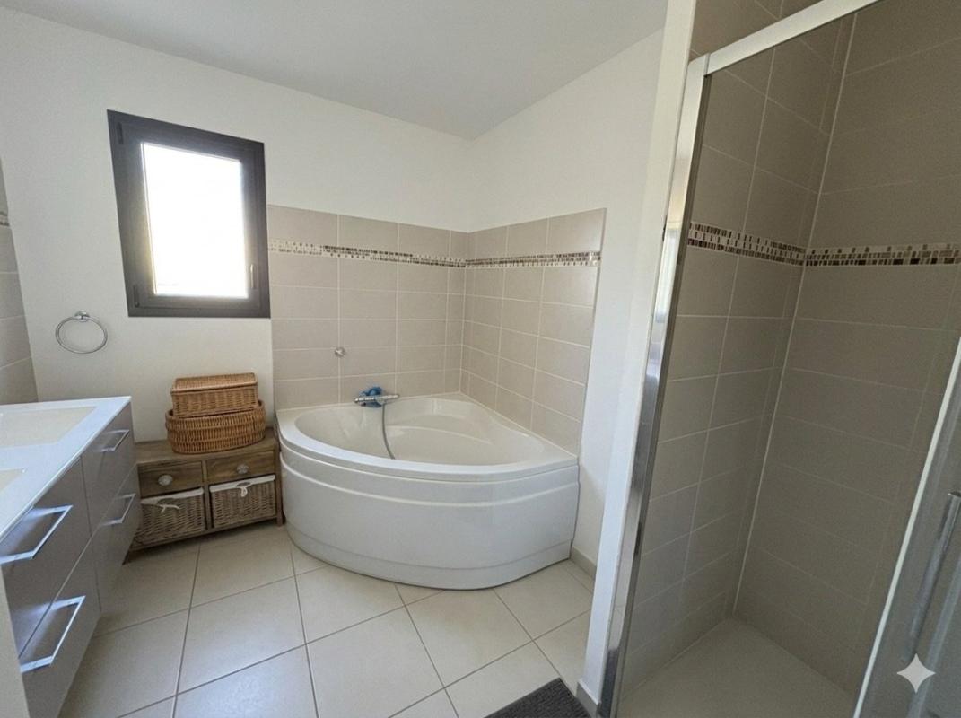 3 bedroom maison neuve in Figeac, Lot, France