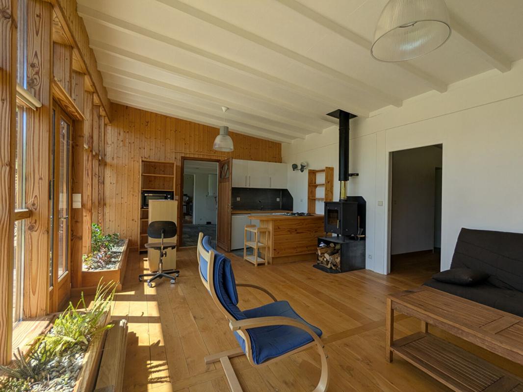 3 bedroom maison en bois in Camburat, Lot, France