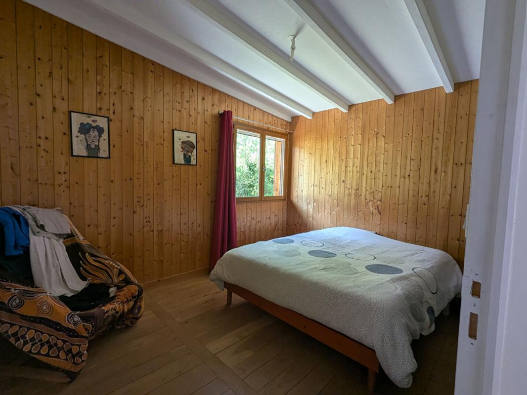3 bedroom maison en bois in Camburat, Lot, France
