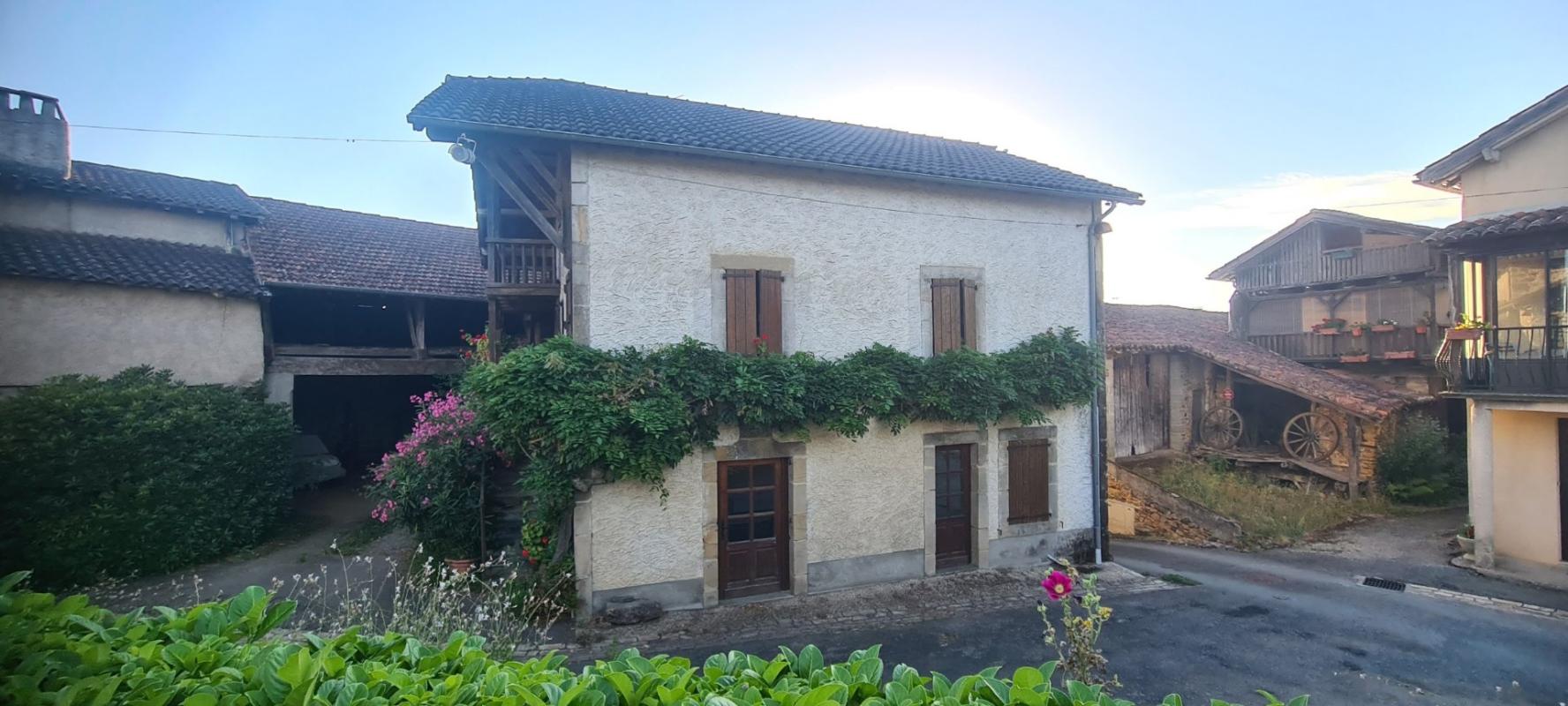 3 bedroom maison de village in Prendeignes, Lot, France