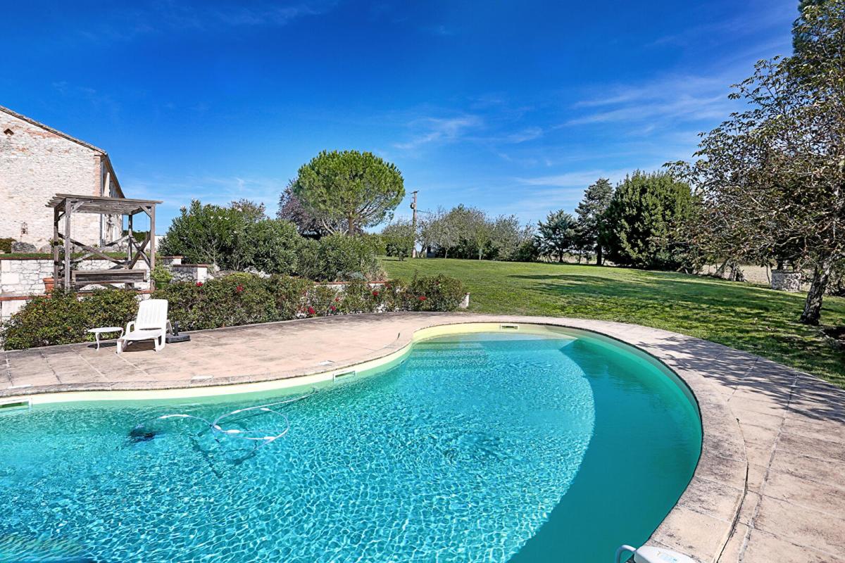 6 bedroom propriete in Castelnau De Montmiral, Tarn, France