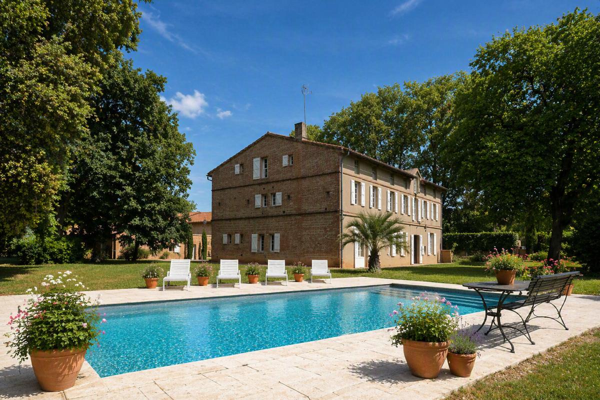 12 bedroom chateau in Saint Lieux Les Lavaur, Tarn, France