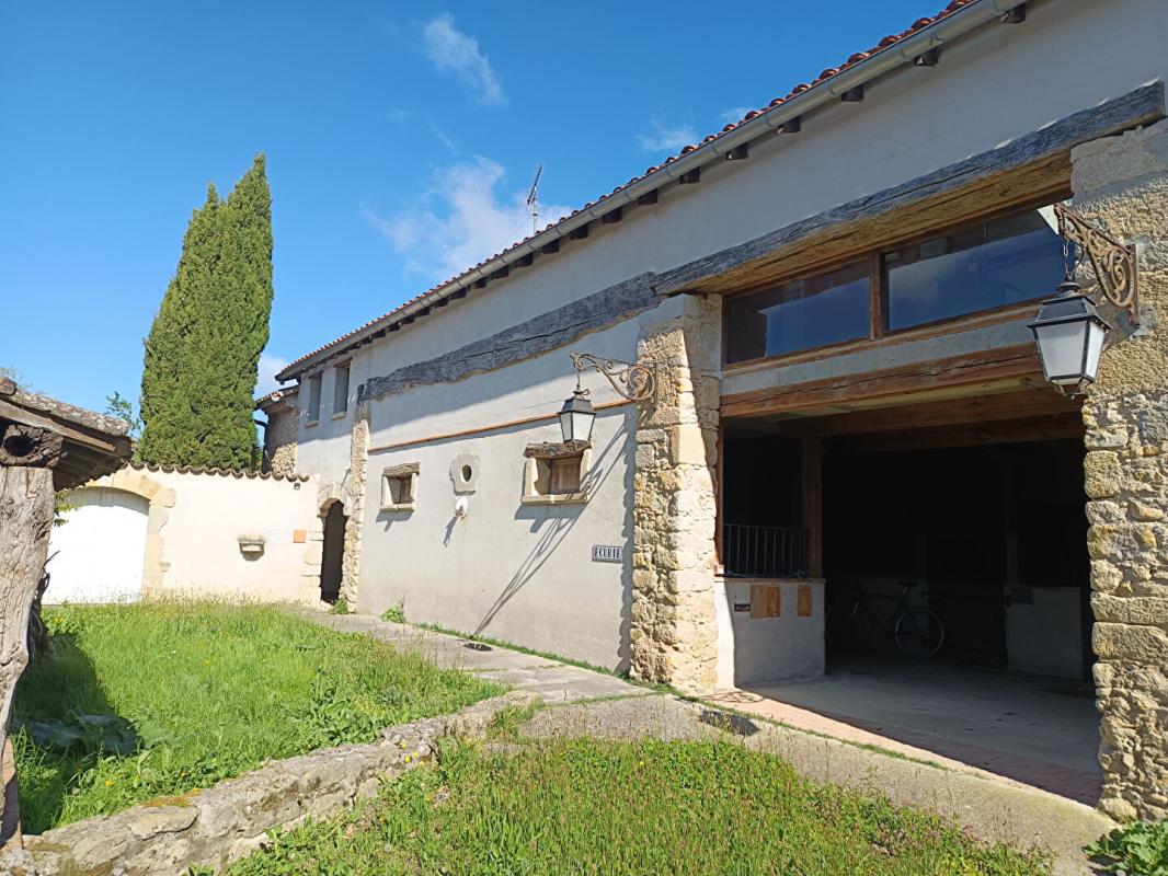 10 bedroom gite in Lautrec, Tarn, France