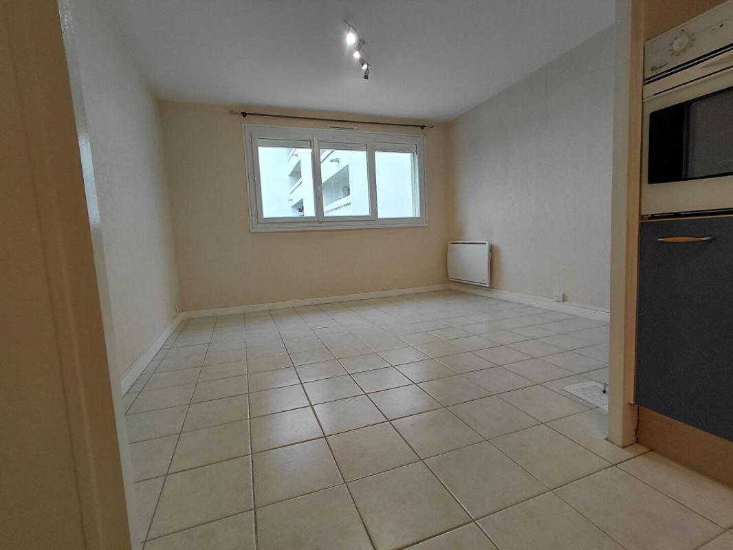 1 bedroom t2 in Arpajon Sur Cere, Cantal, France