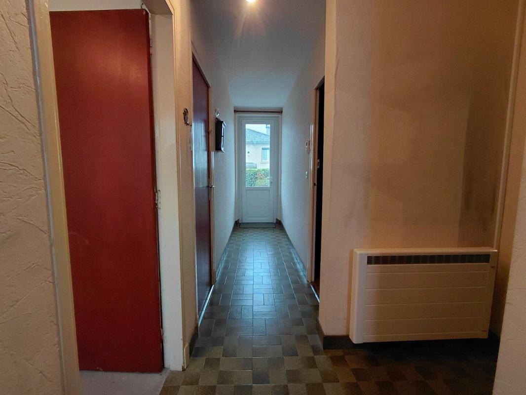 4 bedroom maison in Pleaux, Cantal, France