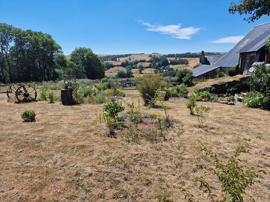 3 bedroom maison in Saint Saturnin, Cantal, France