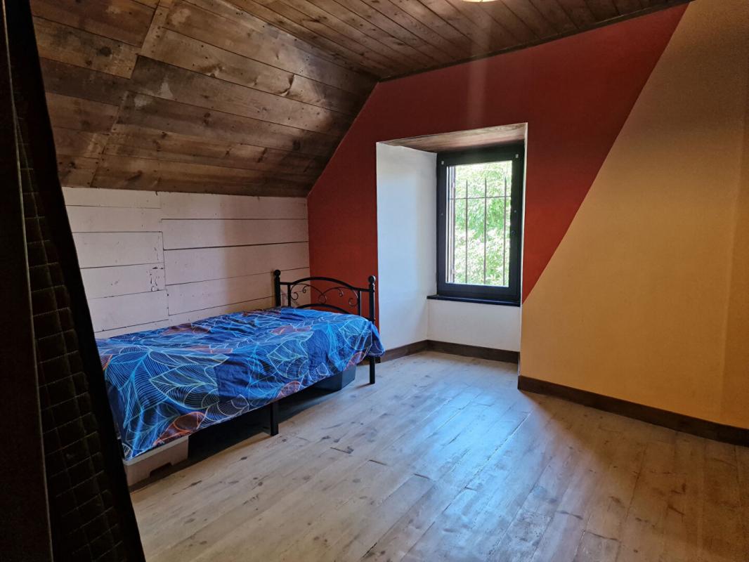 3 bedroom maison in Saint Saturnin, Cantal, France