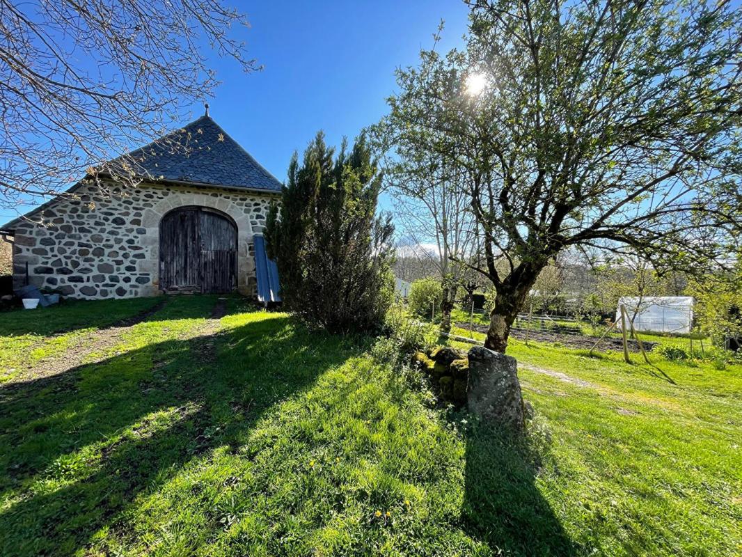 4 bedroom maison in Pailherols, Cantal, France