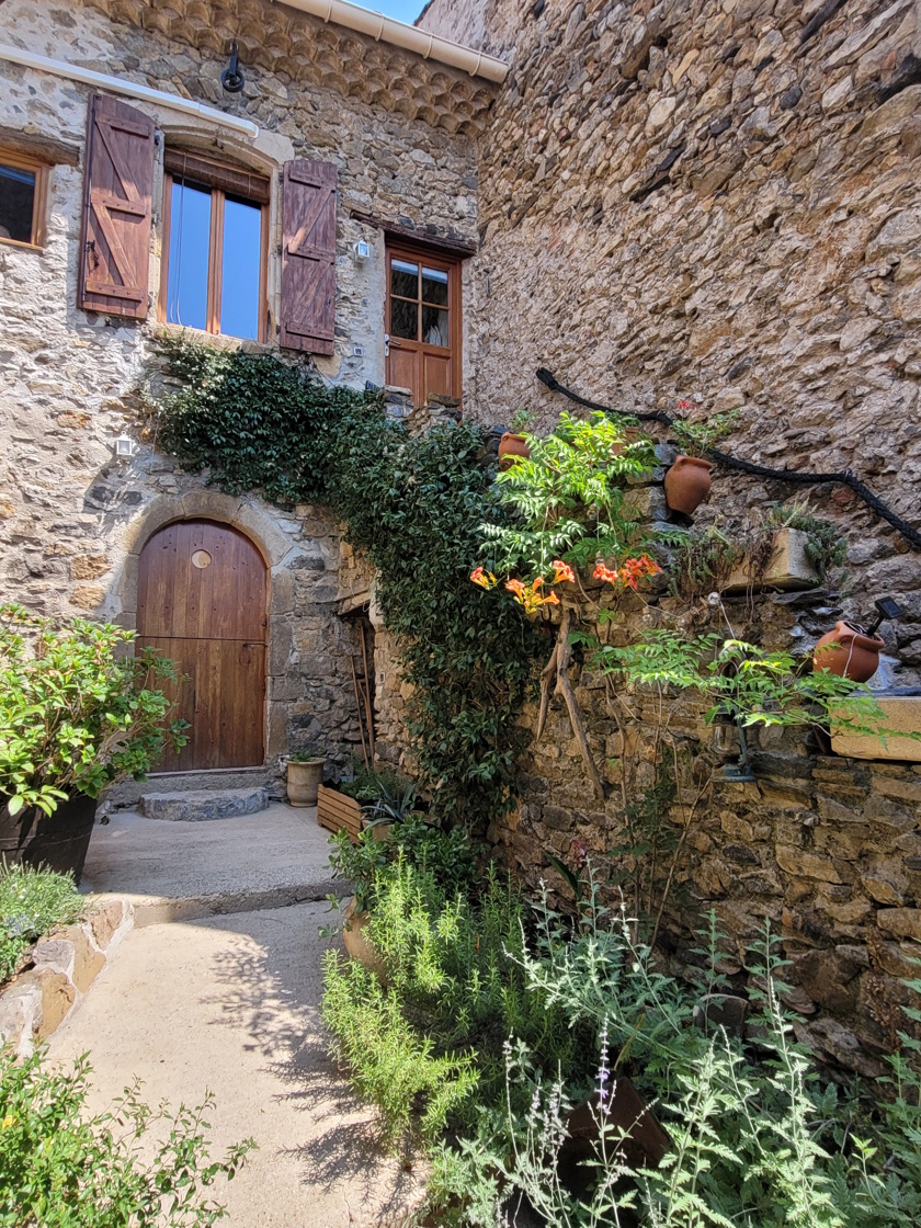 2 bedroom House in Vailhan, Herault, France – vr183600e