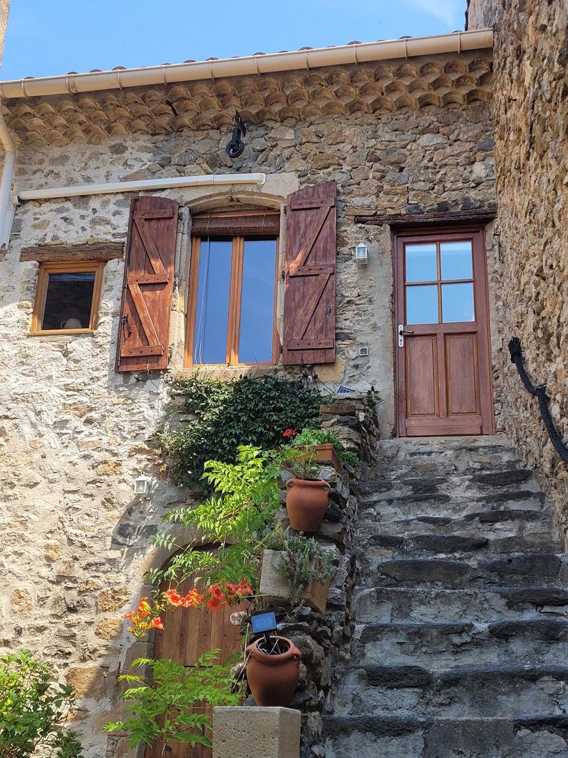 2 bedroom House in Vailhan, Herault, France – vr183600e