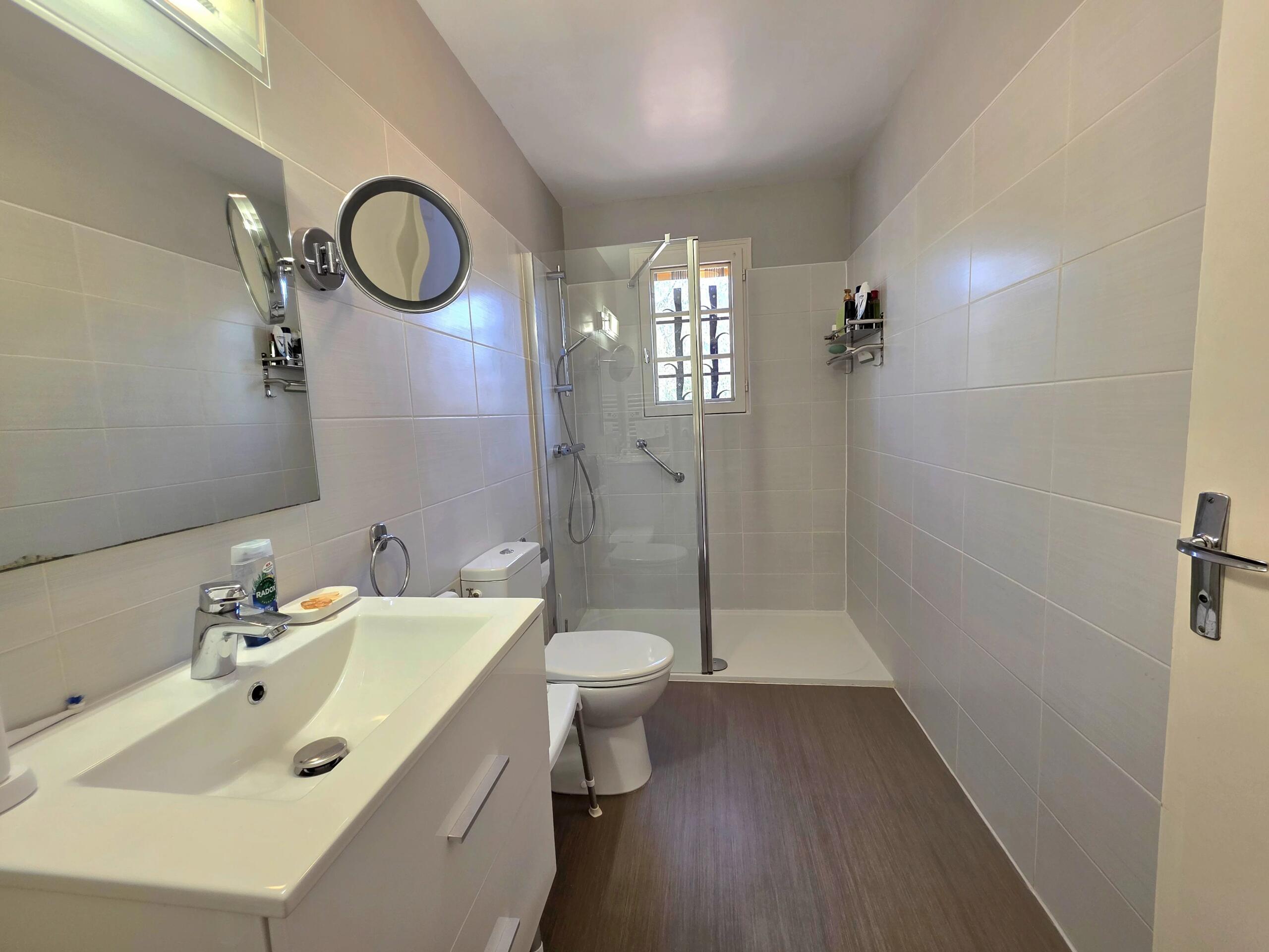 Beautifully Presented 3 bed Bungalow with Large Private Garden, Walking Distance to Eymet, Aquitaine – France – BVI71453