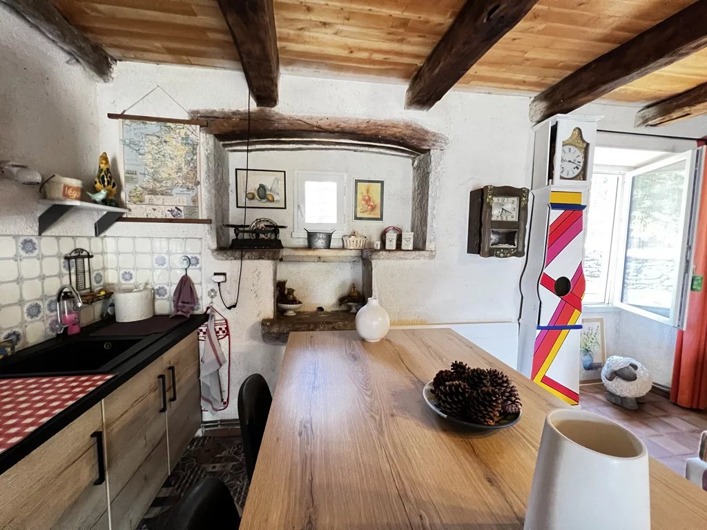 Near To Saint-Cirq-Lapopie, charming property with pool, Midi-Pyrénées – France – BVI86293