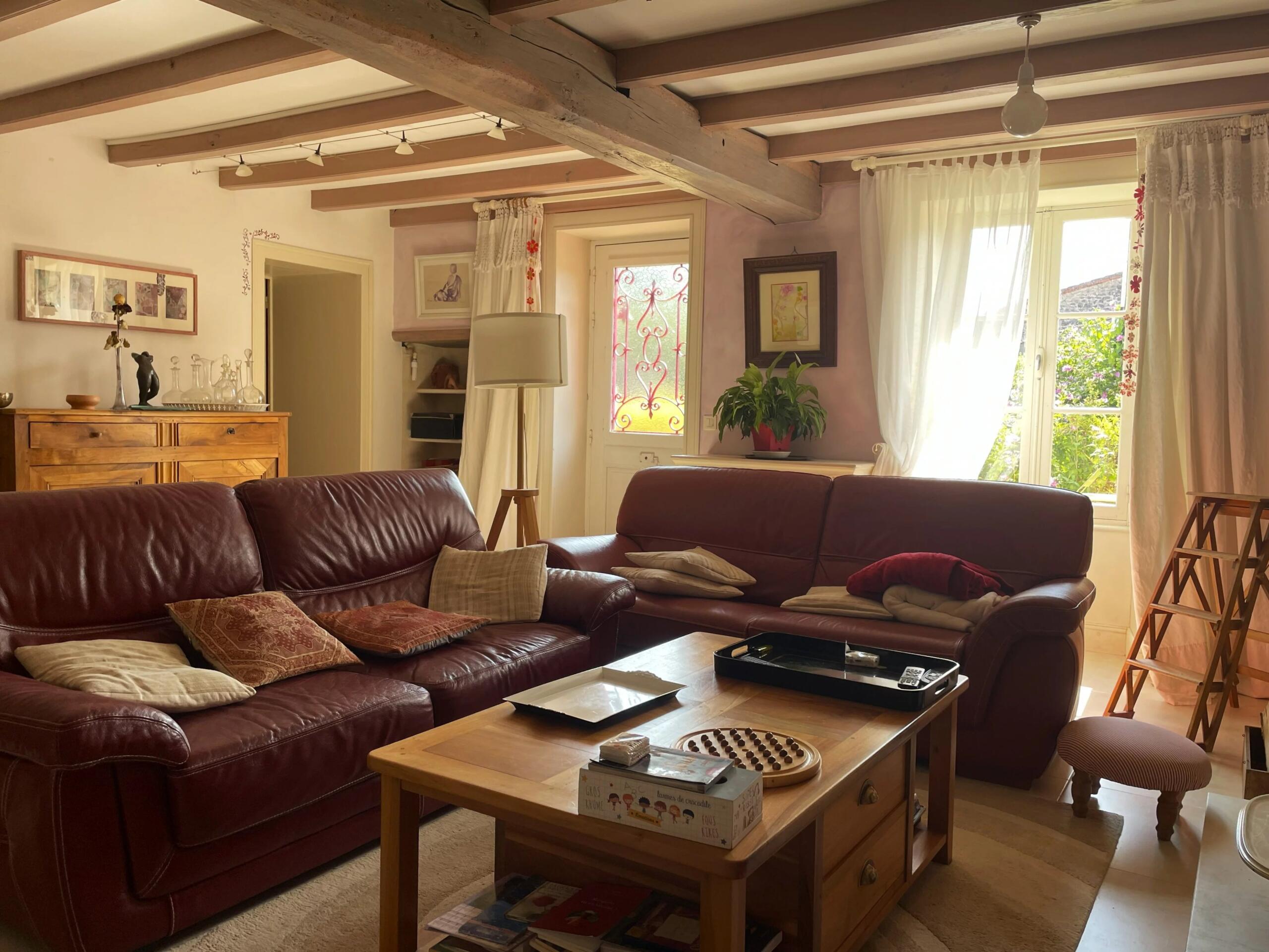 Character village home close to Saintes, Poitou-Charentes – France – BVI86396