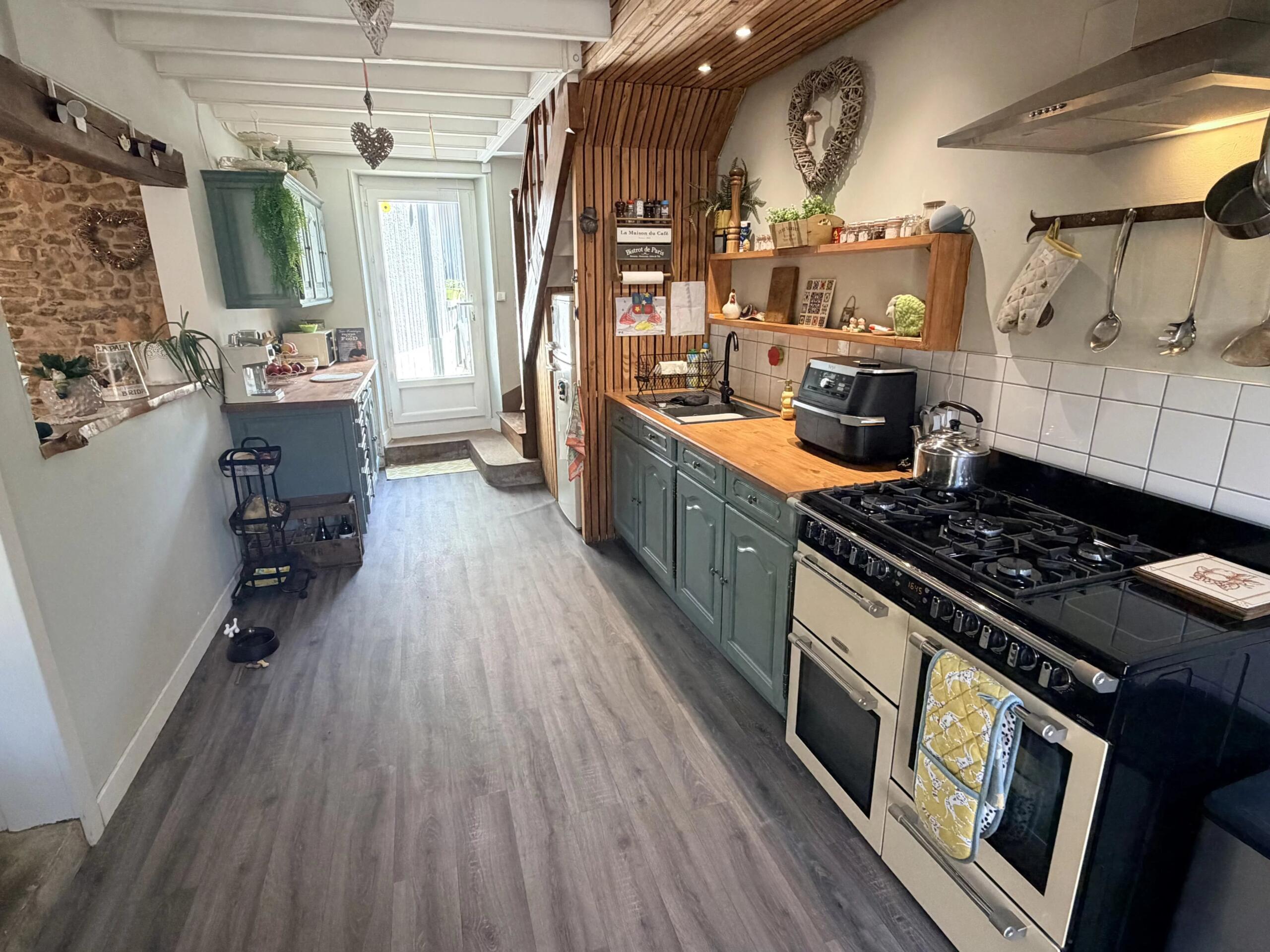 Four bedrooms, large family home, very well renovated, Limousin – France – BVI86610