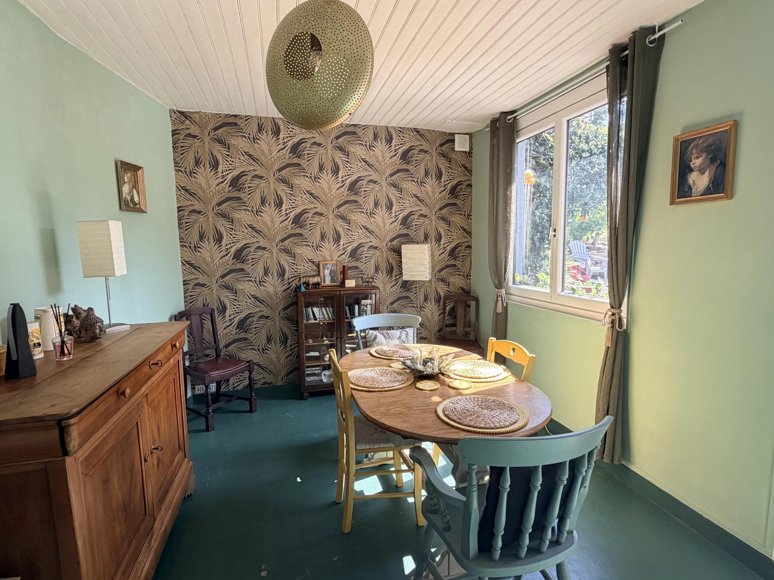 Four bedrooms, large family home, very well renovated, Limousin – France – BVI86610