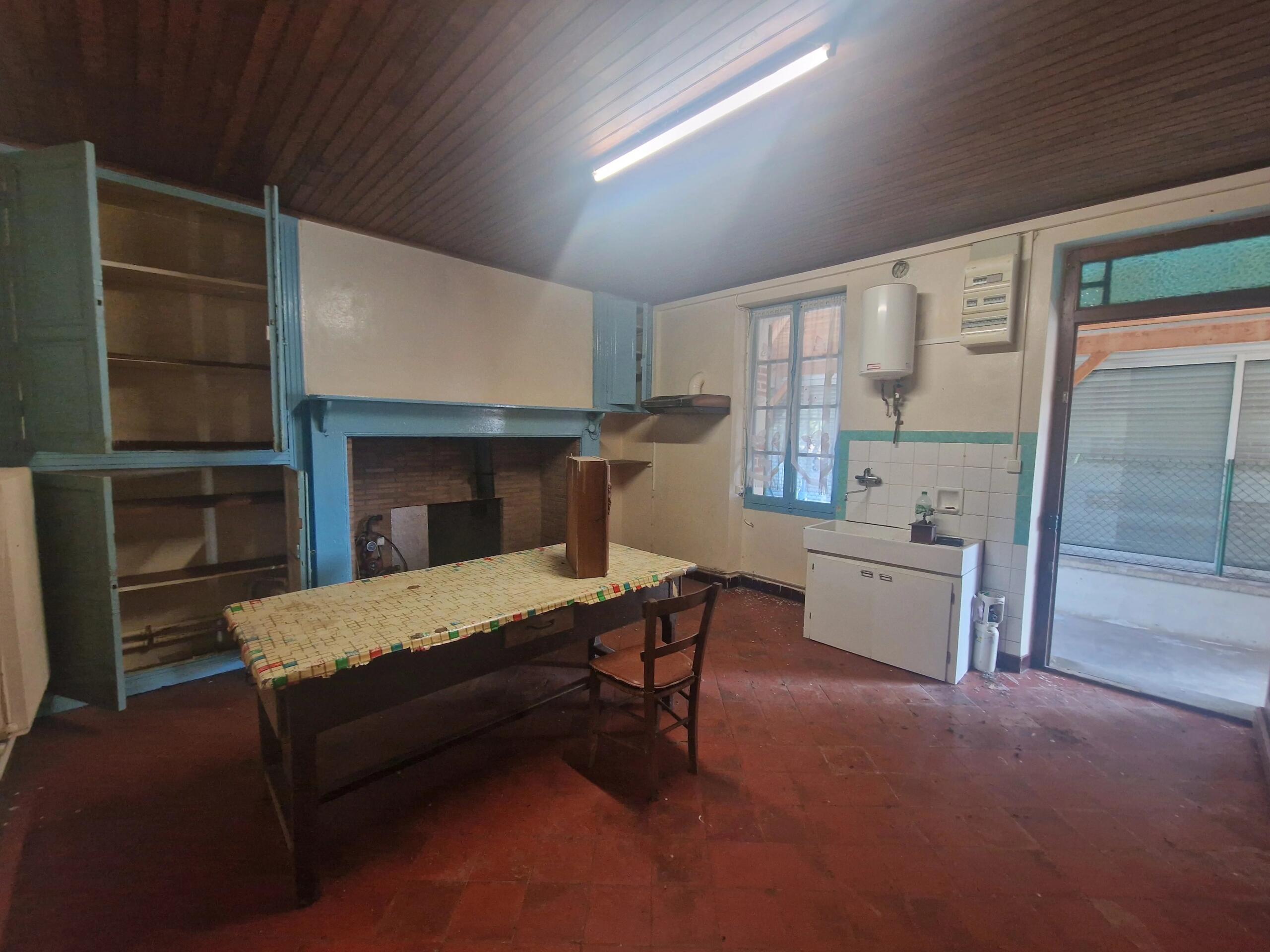Stone Farmhouse with Stunning Views Near Monflanquin, Aquitaine – France – BVI85989