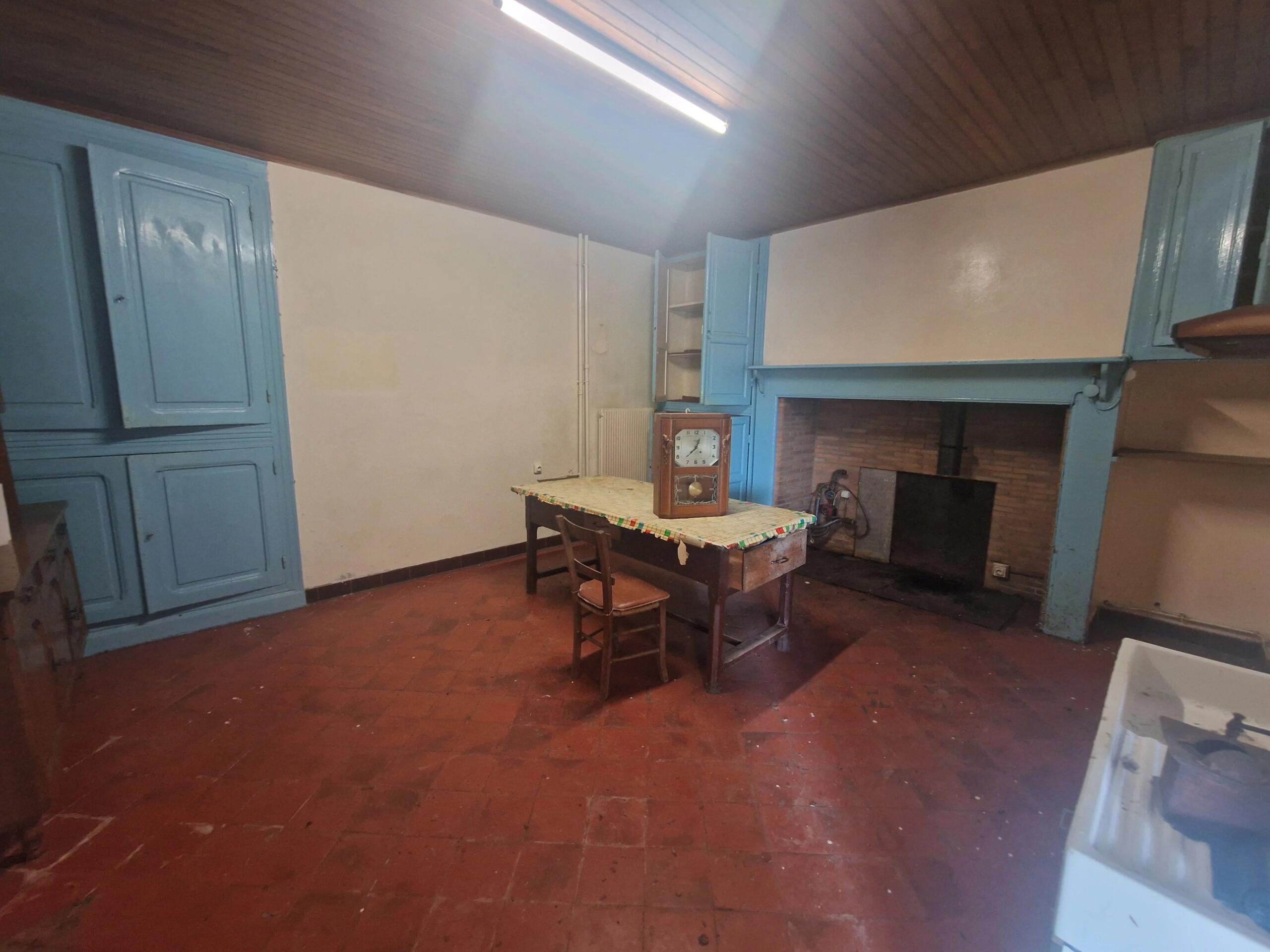 Stone Farmhouse with Stunning Views Near Monflanquin, Aquitaine – France – BVI85989