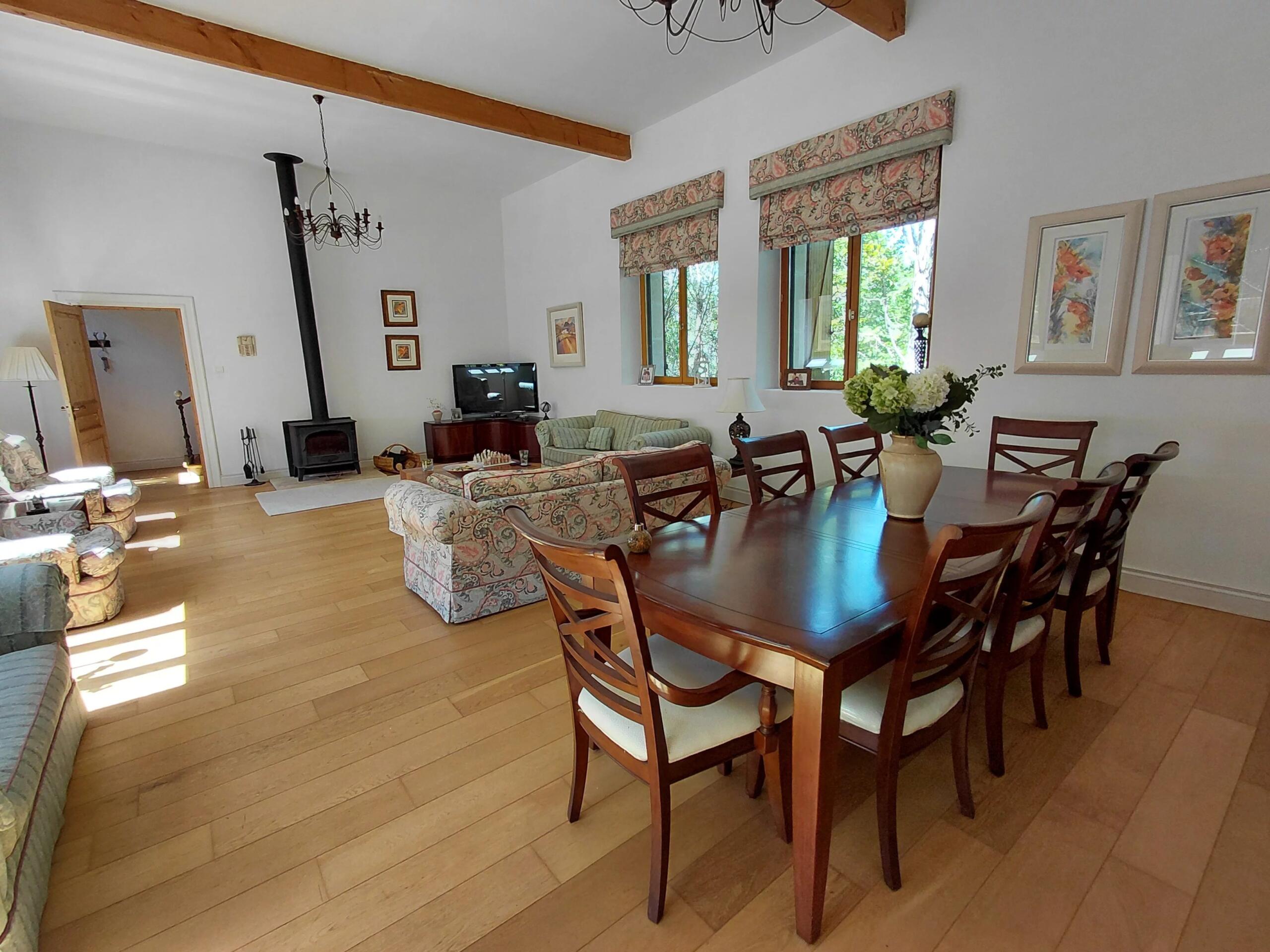 Charming 3-Bedroom Home with Pool in Puycelsi, Midi-Pyrénées – France – BVI85539