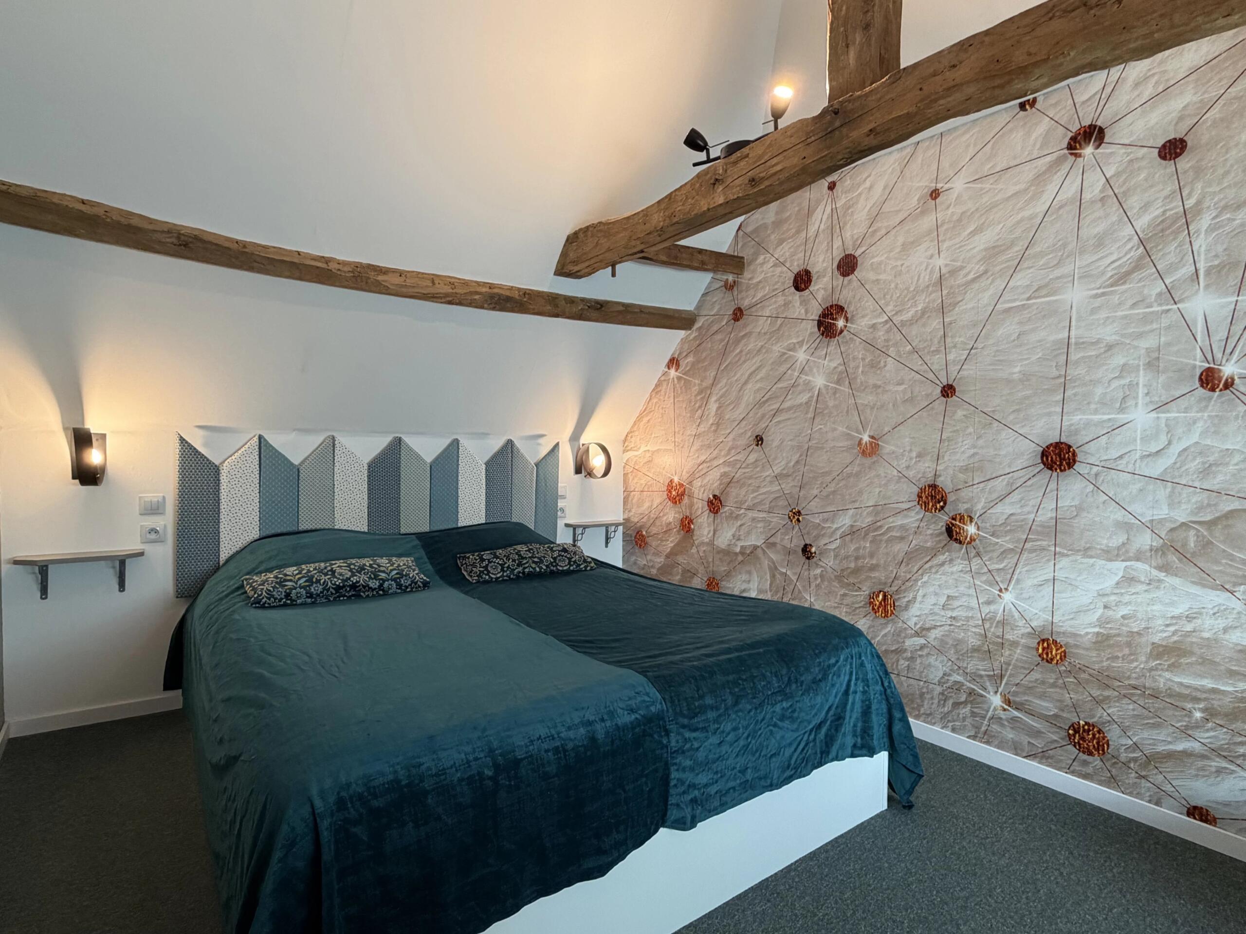 Character Home with Independent Gîte, Pool and Gardens, Walking Distance to Saint-Cyprien, Aquitaine – France – BVI86493