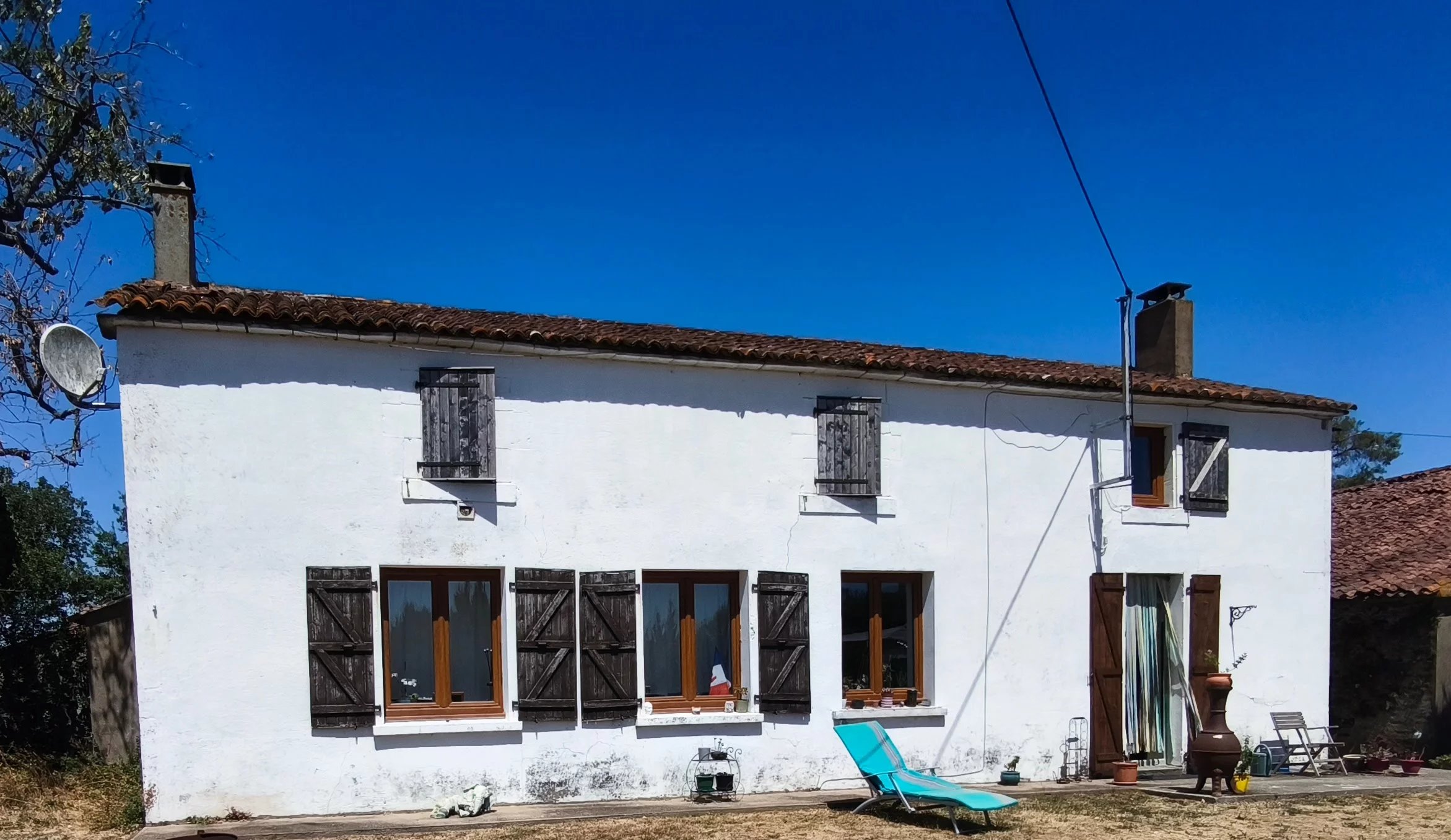 Four-Bedroom Country Home with Exceptional Potential, Pays de la Loire – France – BVI86742