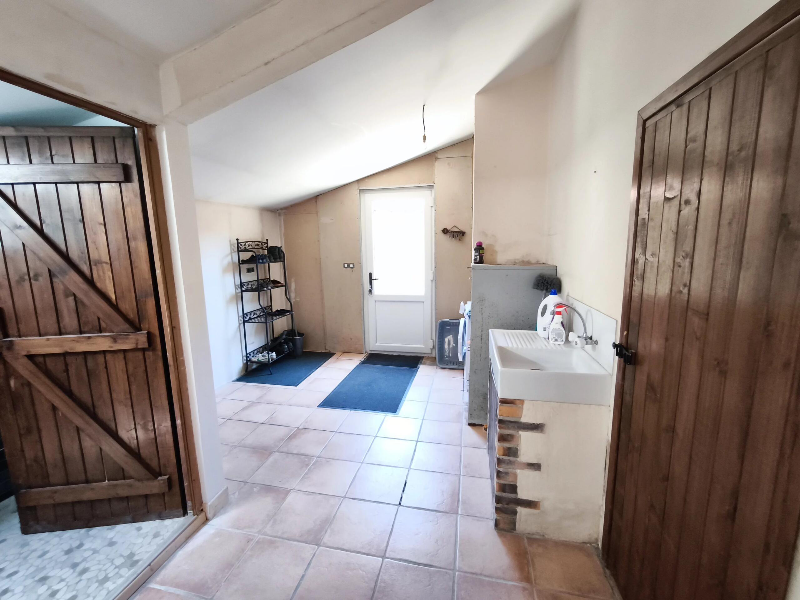 Four-Bedroom Country Home with Exceptional Potential, Pays de la Loire – France – BVI86742