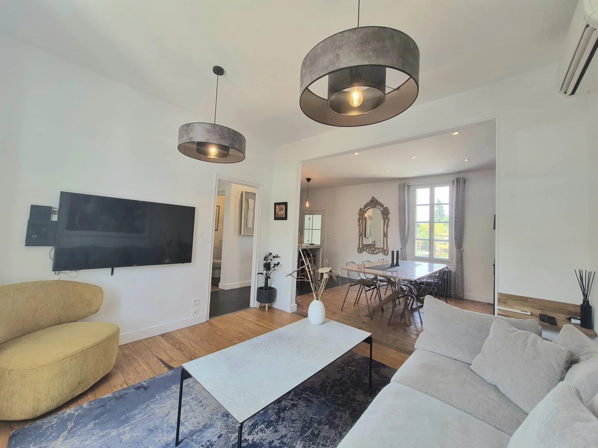 Elegant Townhouse with Pool Just Steps from Carcassonne’s Medieval City, Languedoc-Roussillon – France – BVI85592